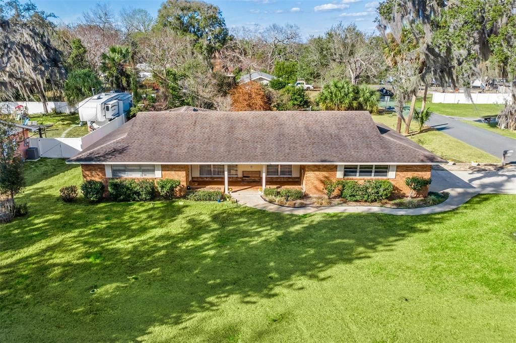 Activo con contrato: $279,900 (3 camas, 2 baños, 1933 Pies cuadrados)