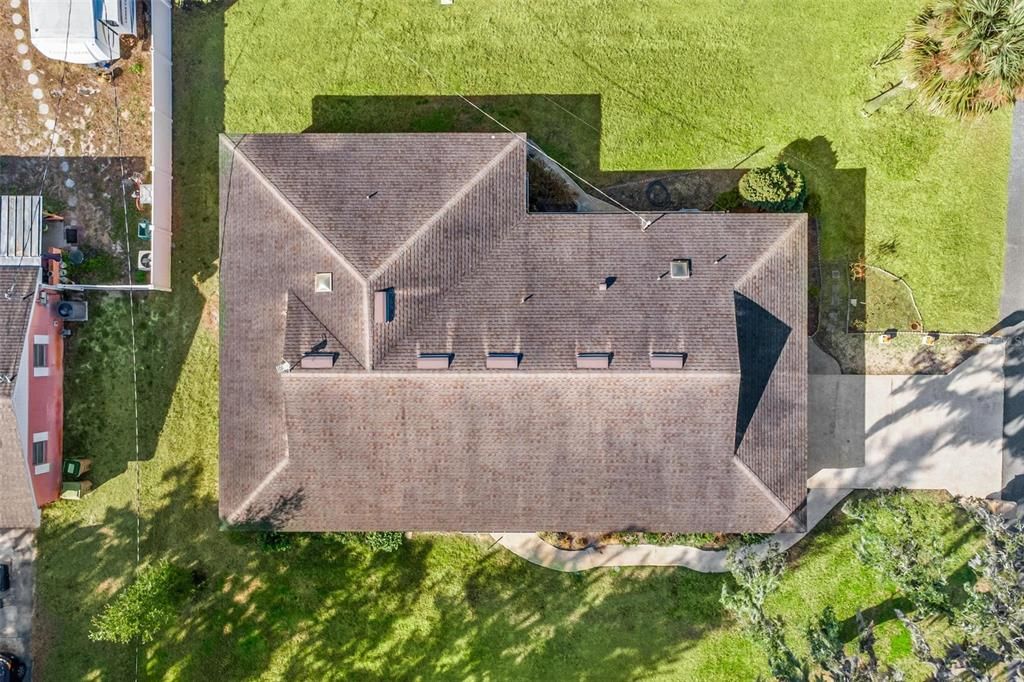 Activo con contrato: $279,900 (3 camas, 2 baños, 1933 Pies cuadrados)