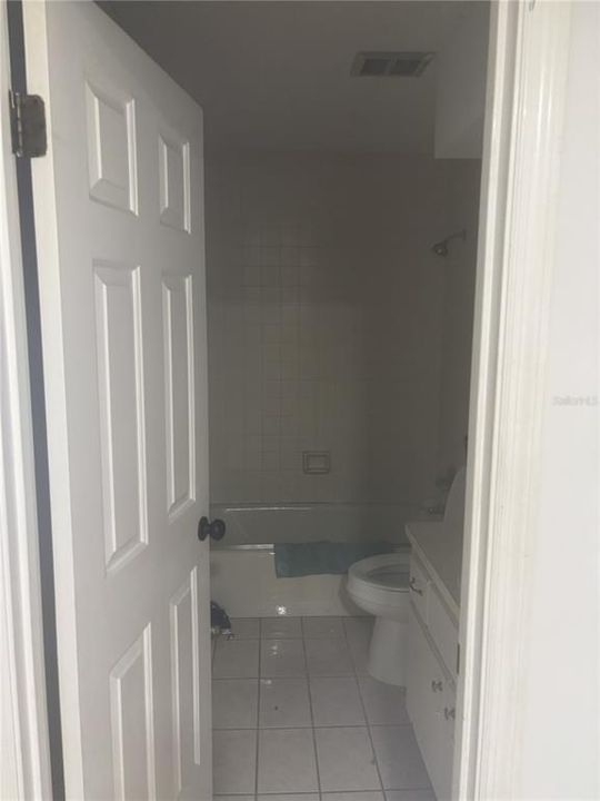 На продажу: $210,000 (2 спален, 2 ванн, 1401 Квадратных фут)