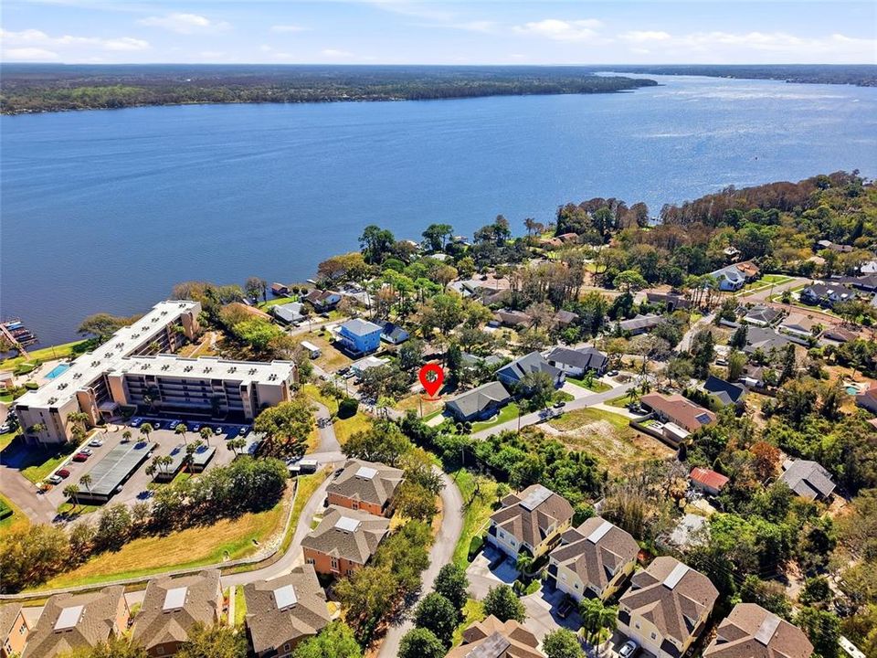 На продажу: $155,000 (0.16 acres)