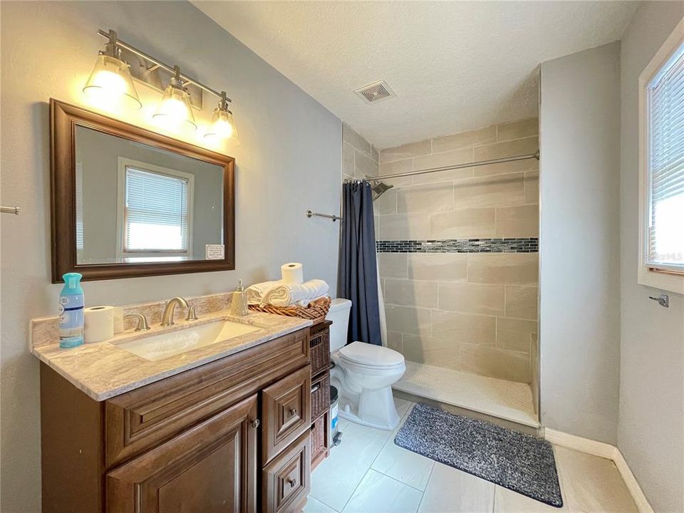 For Rent: $2,600 (4 beds, 2 baths, 2489 Square Feet)