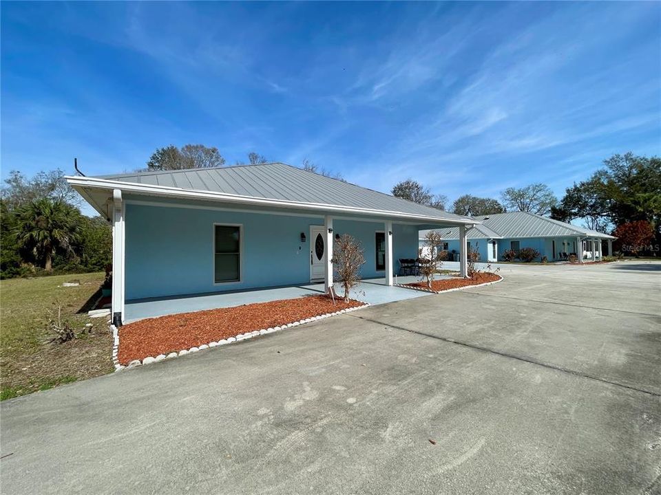 For Rent: $2,600 (4 beds, 2 baths, 2489 Square Feet)