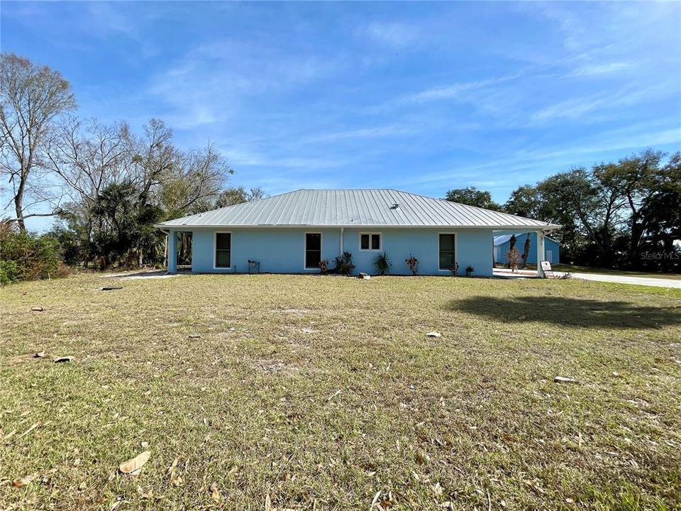 For Rent: $2,600 (4 beds, 2 baths, 2489 Square Feet)