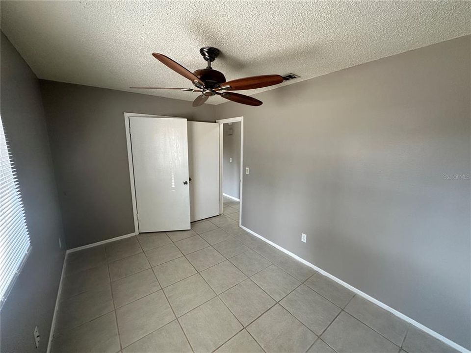 For Rent: $1,395 (3 beds, 2 baths, 800 Square Feet)