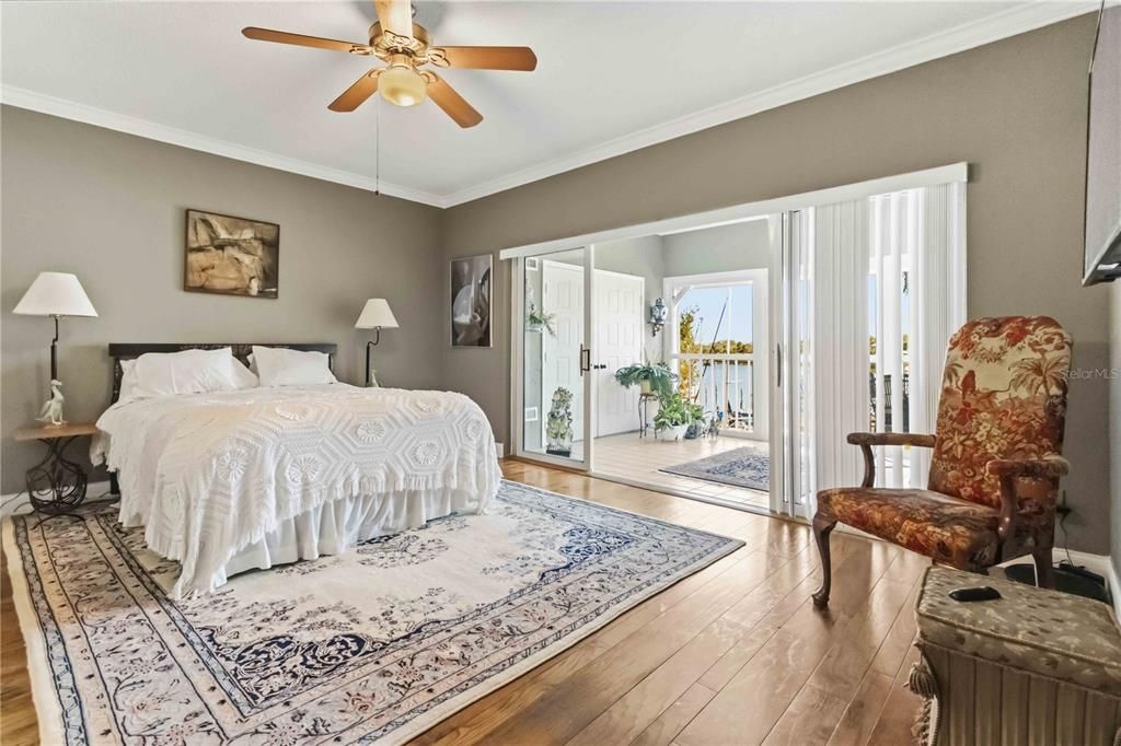 For Sale: $539,000 (3 beds, 2 baths, 1713 Square Feet)