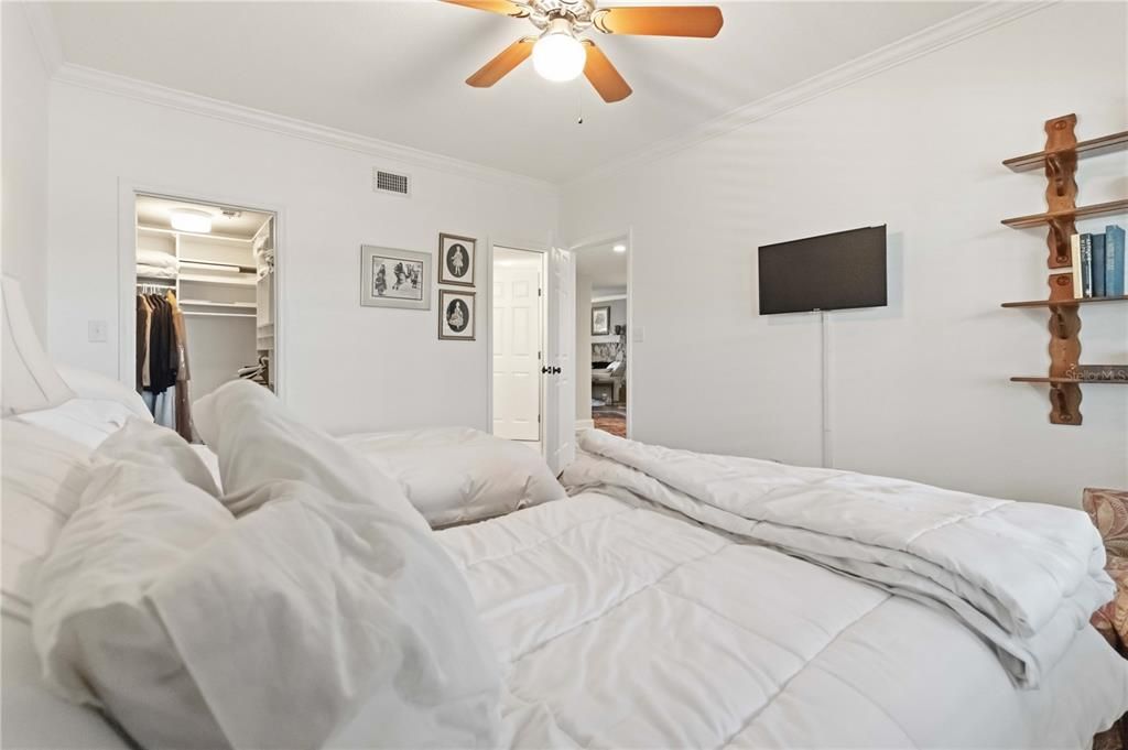 For Sale: $539,000 (3 beds, 2 baths, 1713 Square Feet)