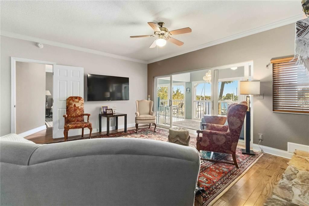 For Sale: $539,000 (3 beds, 2 baths, 1713 Square Feet)