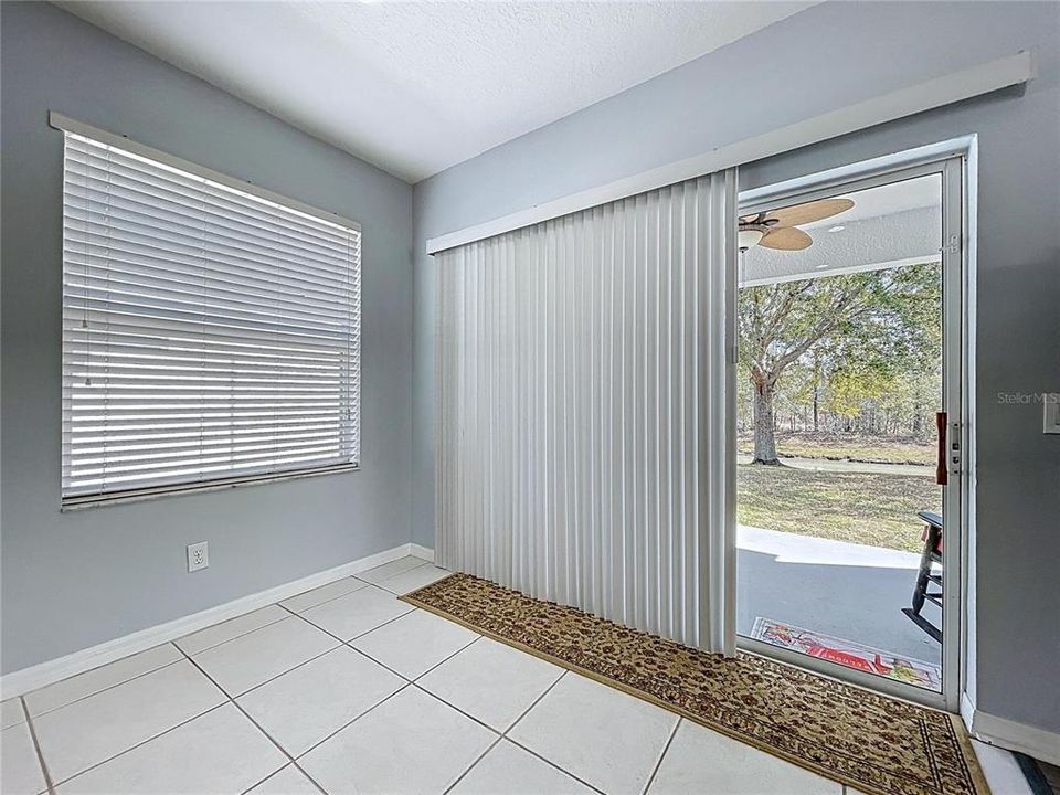 En Venta: $299,000 (3 camas, 2 baños, 1722 Pies cuadrados)