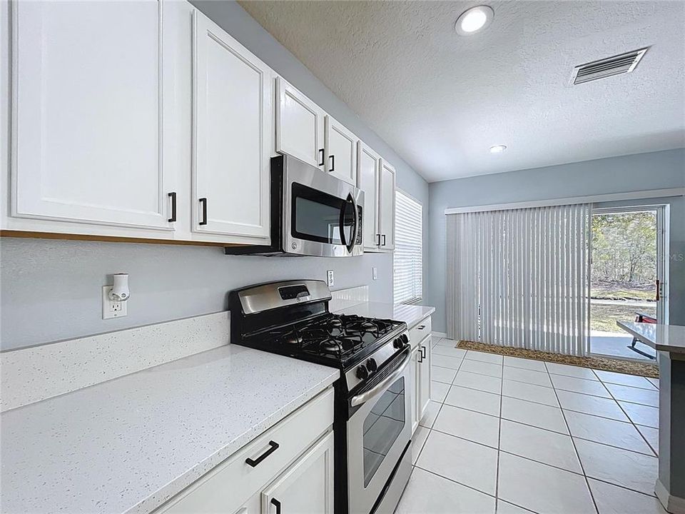 En Venta: $299,000 (3 camas, 2 baños, 1722 Pies cuadrados)