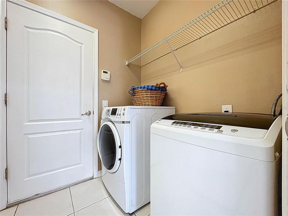 En Venta: $299,000 (3 camas, 2 baños, 1722 Pies cuadrados)