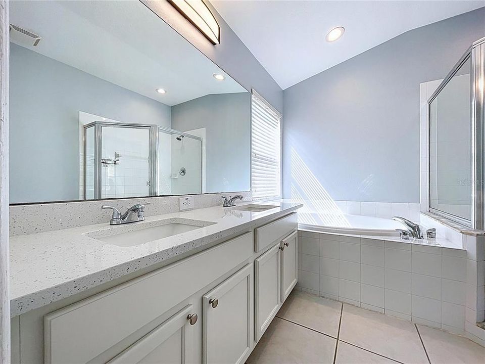 En Venta: $299,000 (3 camas, 2 baños, 1722 Pies cuadrados)