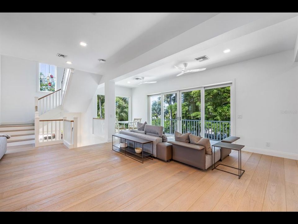For Sale: $7,950,000 (8 beds, 7 baths, 5792 Square Feet)
