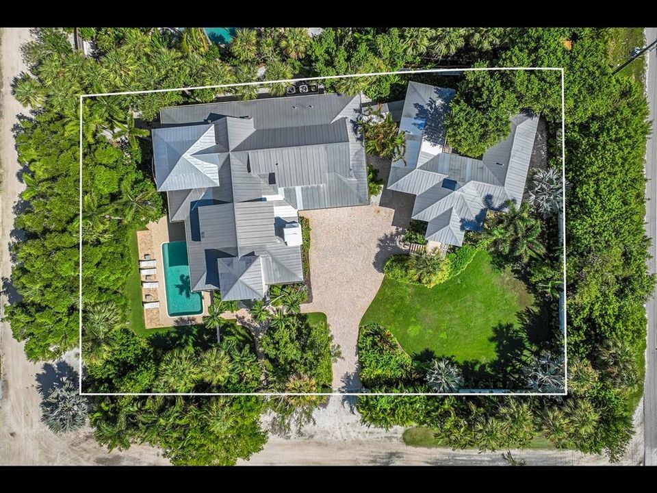 For Sale: $7,950,000 (8 beds, 7 baths, 5792 Square Feet)
