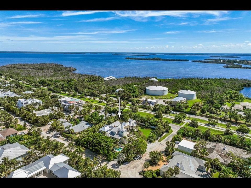 For Sale: $7,950,000 (8 beds, 7 baths, 5792 Square Feet)