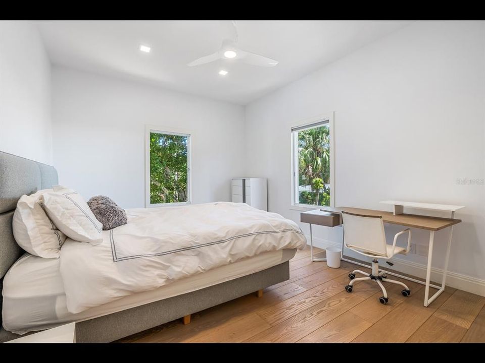 For Sale: $7,950,000 (8 beds, 7 baths, 5792 Square Feet)