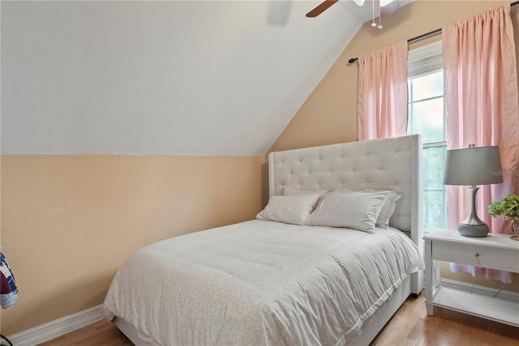For Sale: $775,000 (3 beds, 2 baths, 4000 Square Feet)