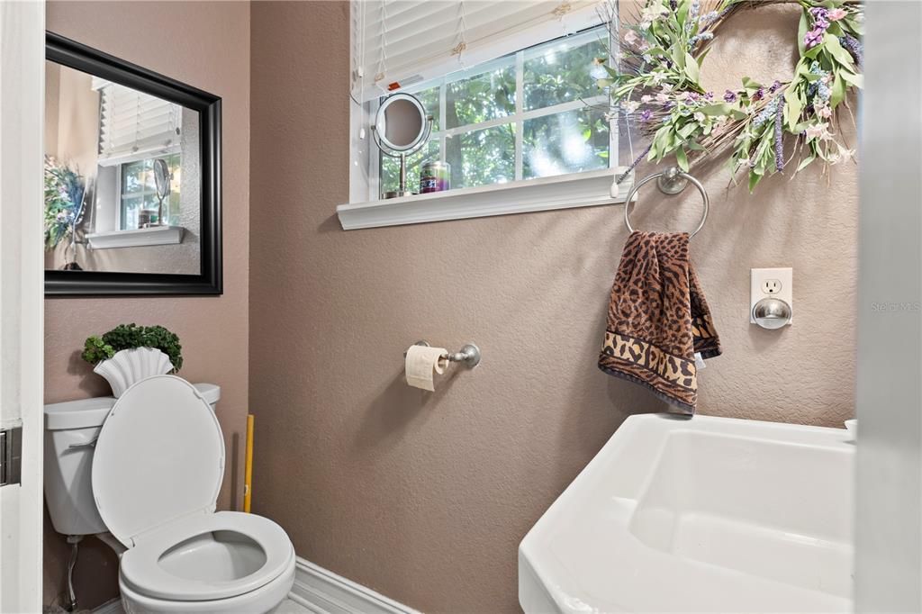 For Sale: $775,000 (3 beds, 2 baths, 4000 Square Feet)