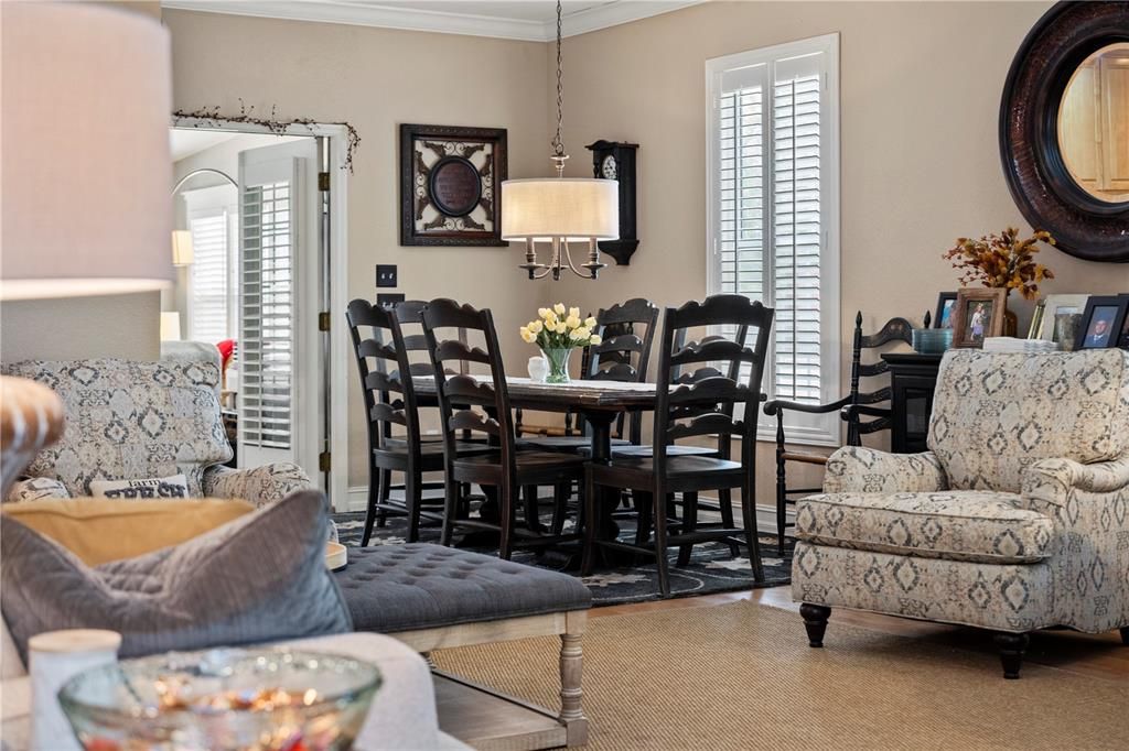 For Sale: $775,000 (3 beds, 2 baths, 4000 Square Feet)