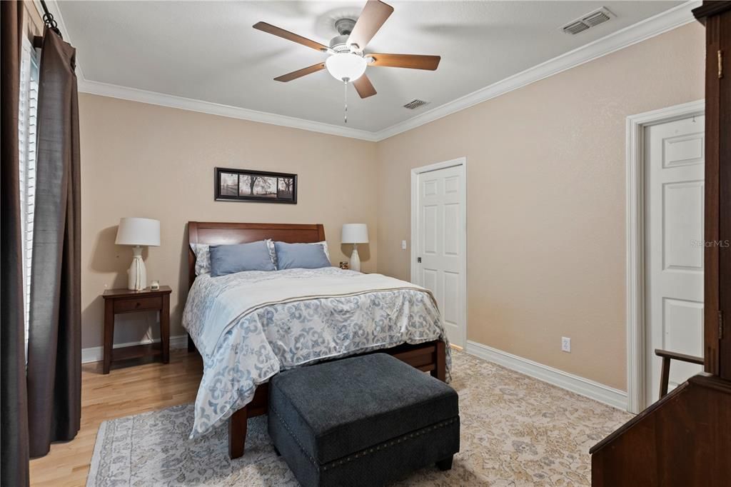 For Sale: $775,000 (3 beds, 2 baths, 4000 Square Feet)
