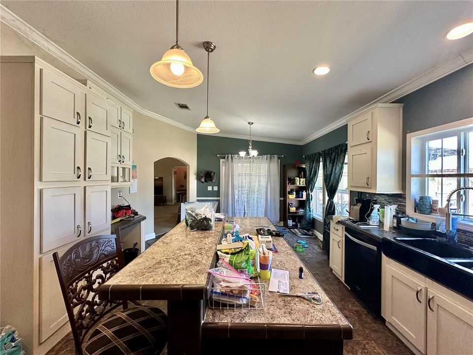 For Sale: $350,000 (3 beds, 2 baths, 2128 Square Feet)