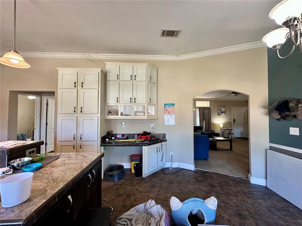 For Sale: $350,000 (3 beds, 2 baths, 2128 Square Feet)