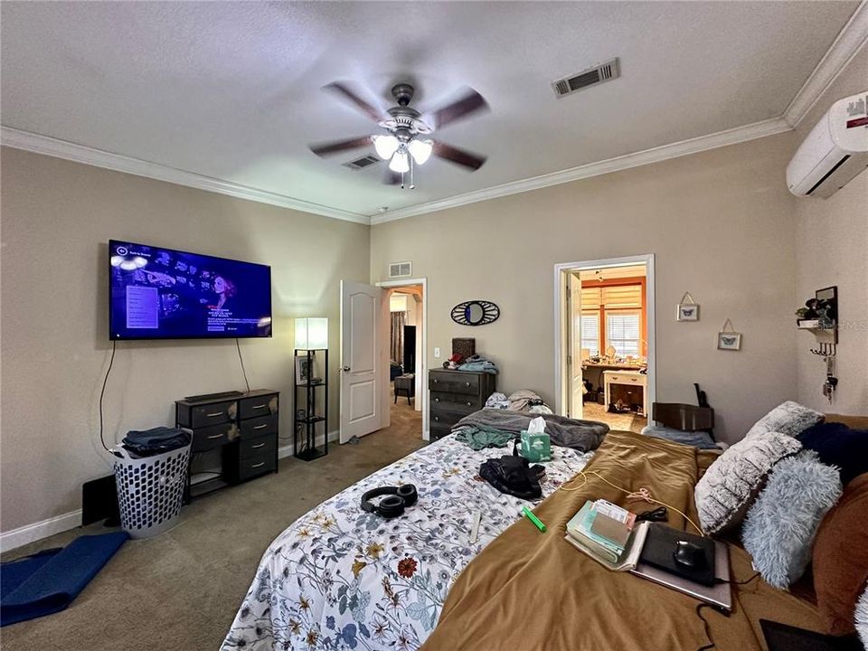For Sale: $350,000 (3 beds, 2 baths, 2128 Square Feet)