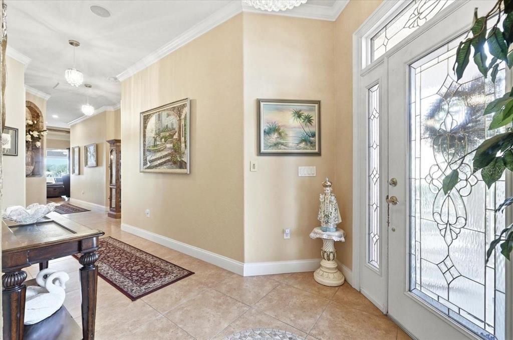For Sale: $659,000 (3 beds, 2 baths, 1936 Square Feet)