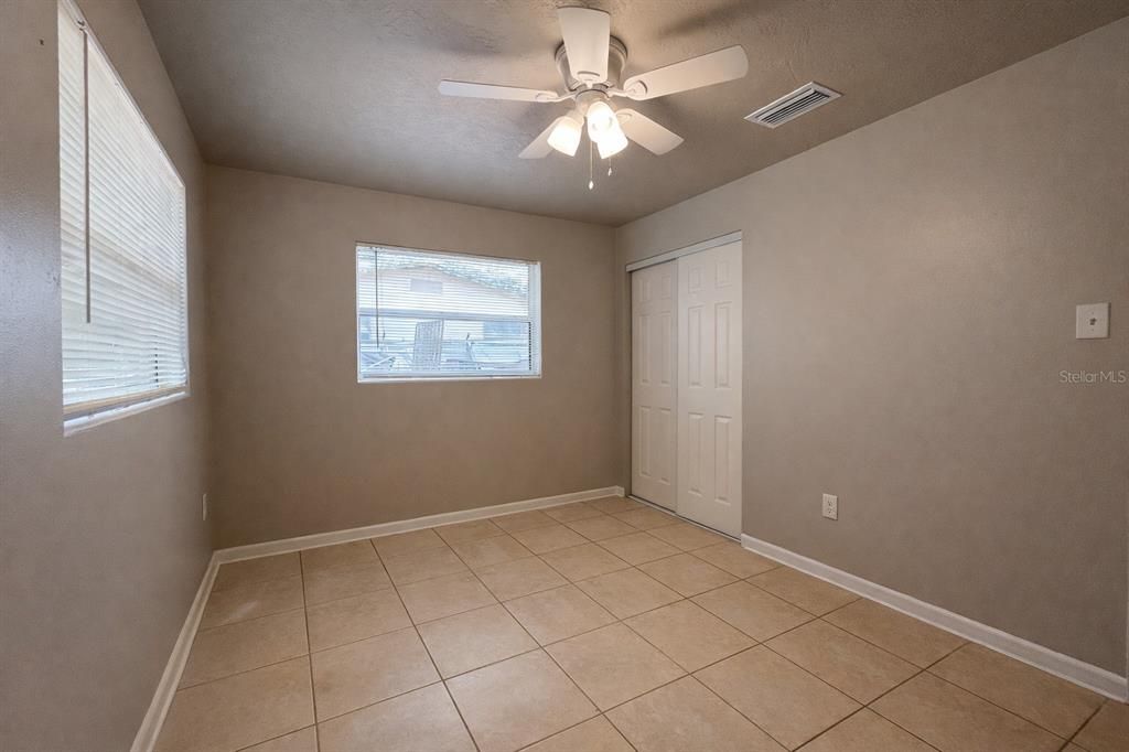 Activo con contrato: $179,900 (3 camas, 1 baños, 936 Pies cuadrados)