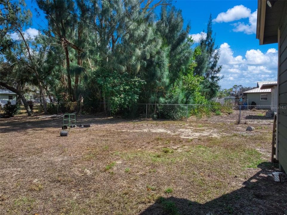 На продажу: $155,000 (3 спален, 1 ванн, 988 Квадратных фут)
