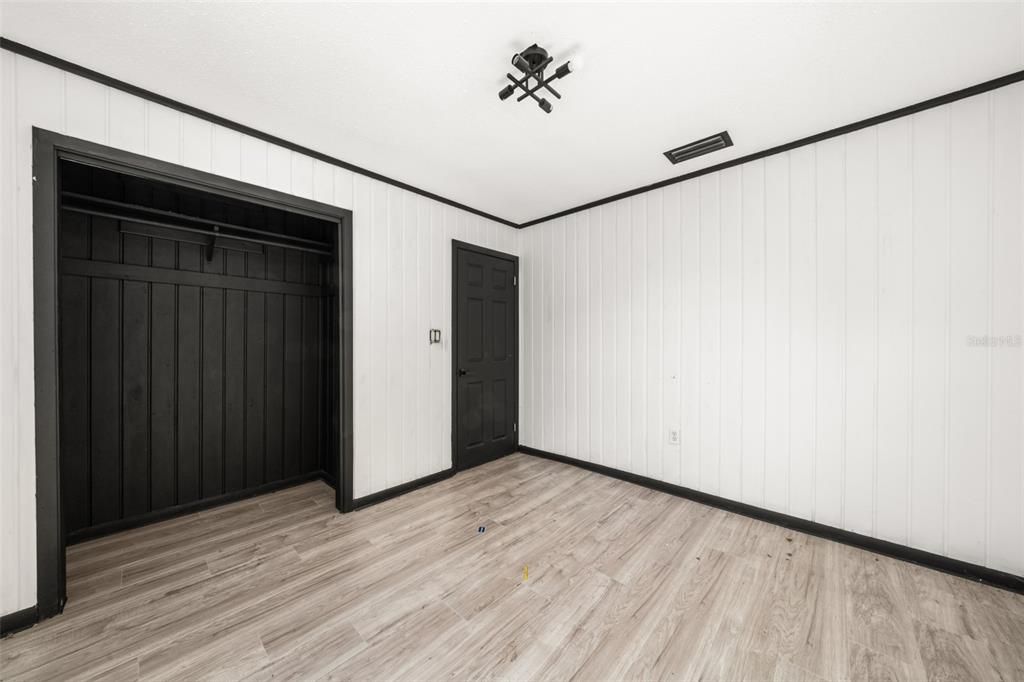 На продажу: $155,000 (3 спален, 1 ванн, 988 Квадратных фут)