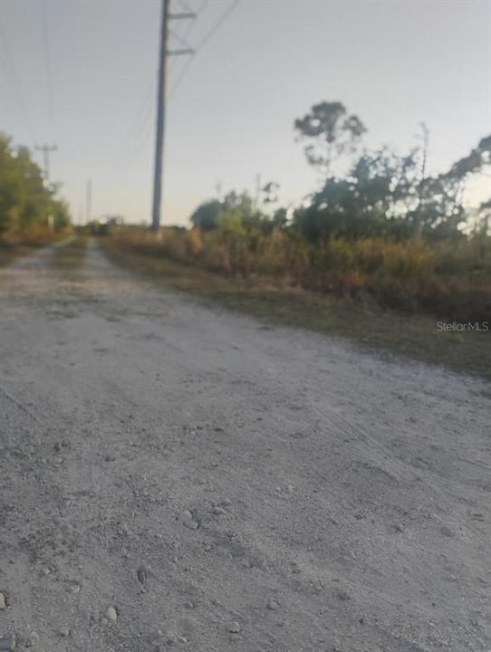 待售: $599,000 (11.38 acres)