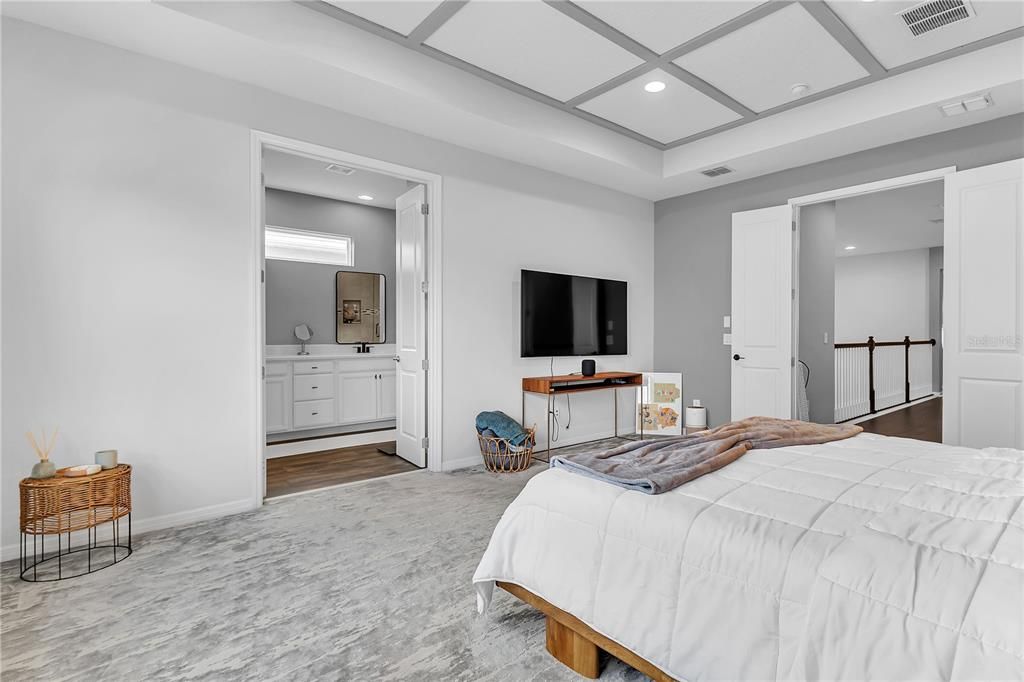 Activo con contrato: $720,000 (5 camas, 3 baños, 2934 Pies cuadrados)