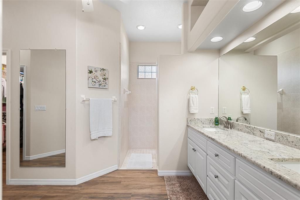 Active With Contract: $460,000 (3 beds, 2 baths, 2230 Square Feet)