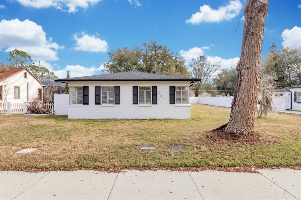 For Sale: $525,000 (0 beds, 0 baths, 1552 Square Feet)
