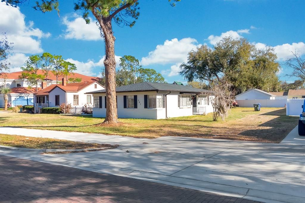 For Sale: $525,000 (0 beds, 0 baths, 1552 Square Feet)