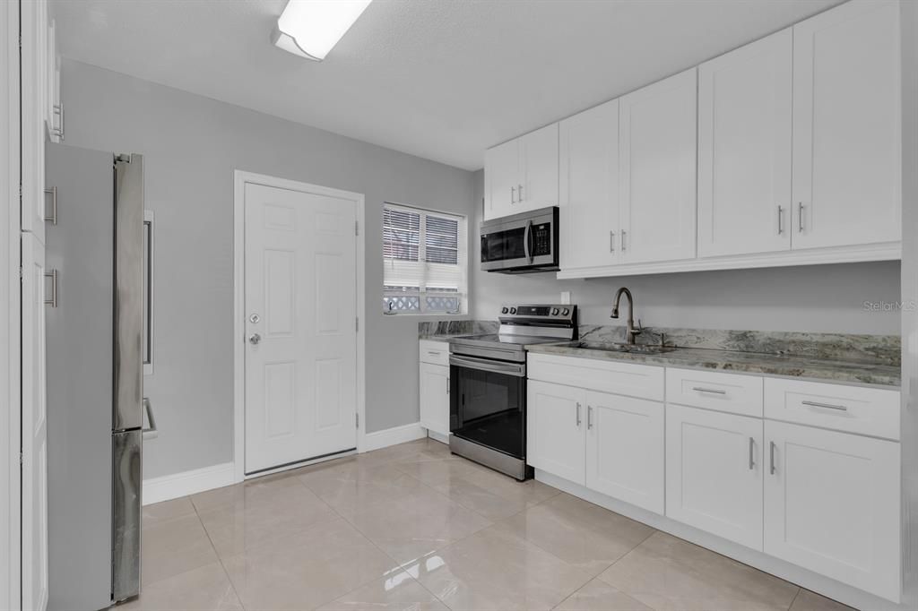 For Sale: $525,000 (0 beds, 0 baths, 1552 Square Feet)