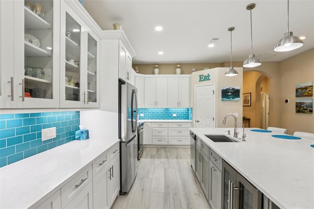 Activo con contrato: $450,000 (3 camas, 2 baños, 1920 Pies cuadrados)