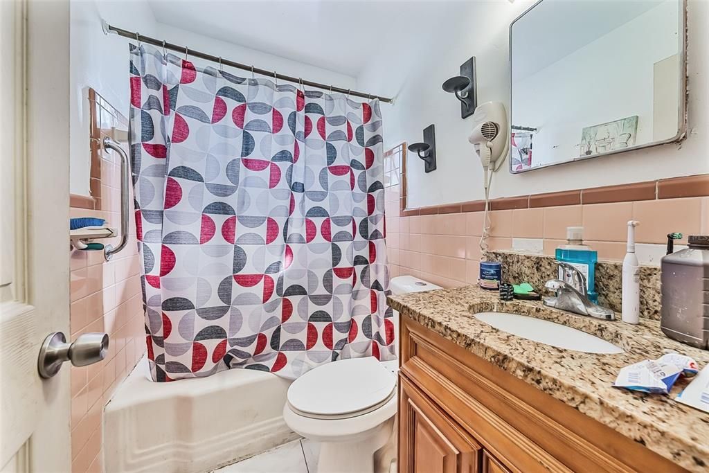 For Sale: $600,000 (4 beds, 0 baths, 1408 Square Feet)