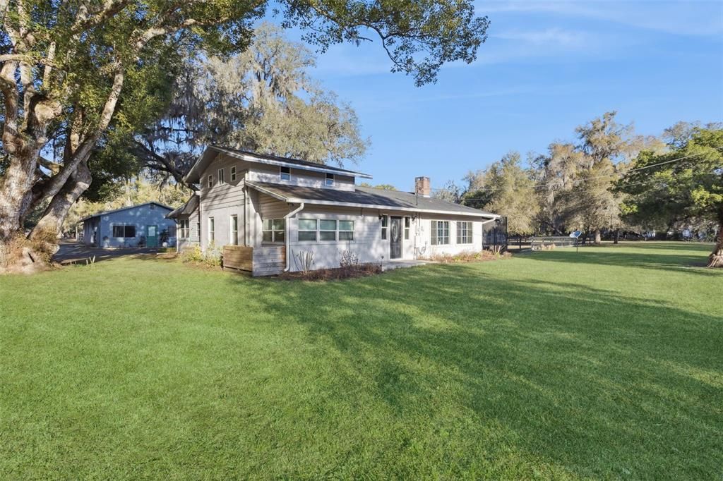 En Venta: $599,000 (2 camas, 2 baños, 2204 Pies cuadrados)