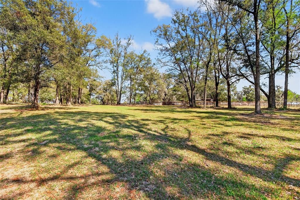 На продажу: $699,900 (5 спален, 3 ванн, 2280 Квадратных фут)