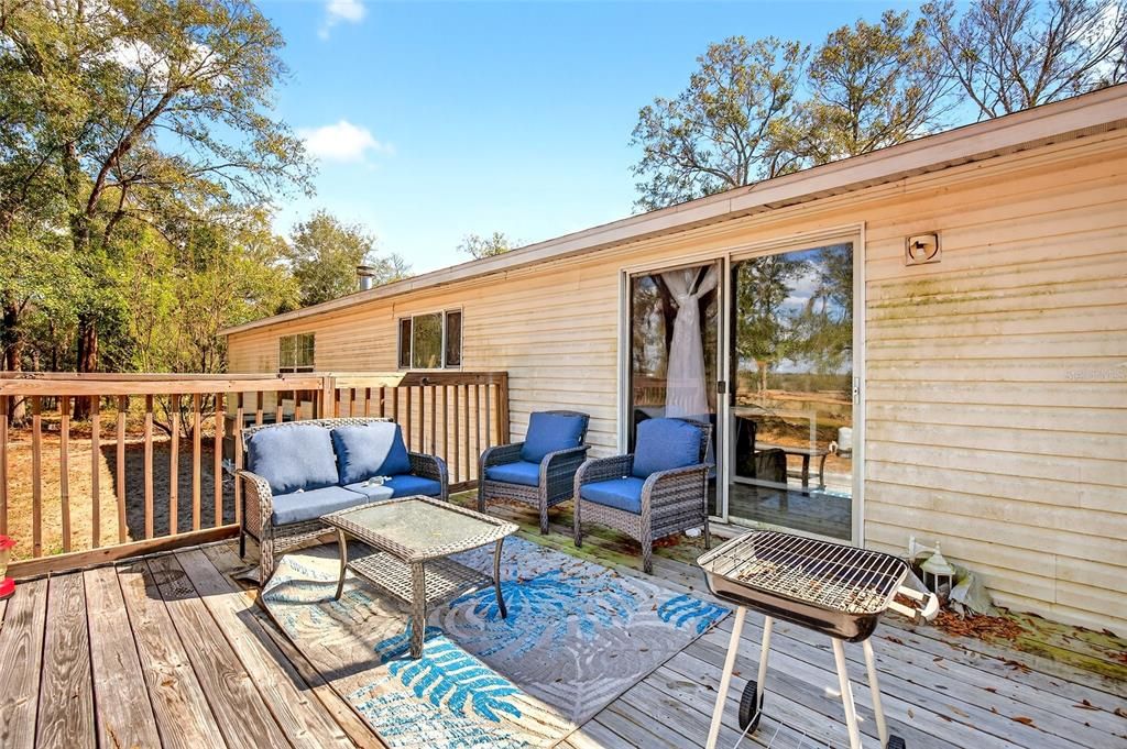 На продажу: $699,900 (5 спален, 3 ванн, 2280 Квадратных фут)