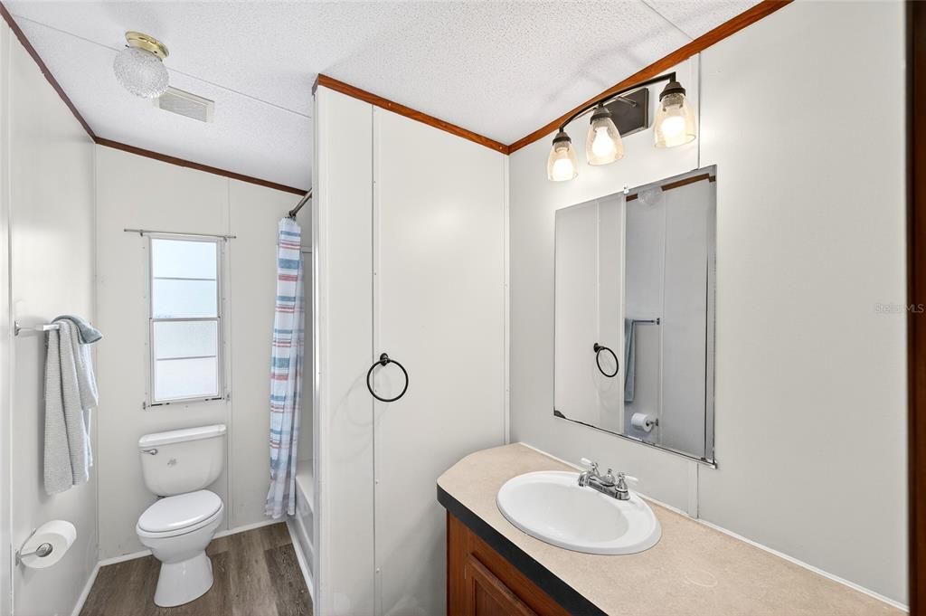 На продажу: $699,900 (5 спален, 3 ванн, 2280 Квадратных фут)