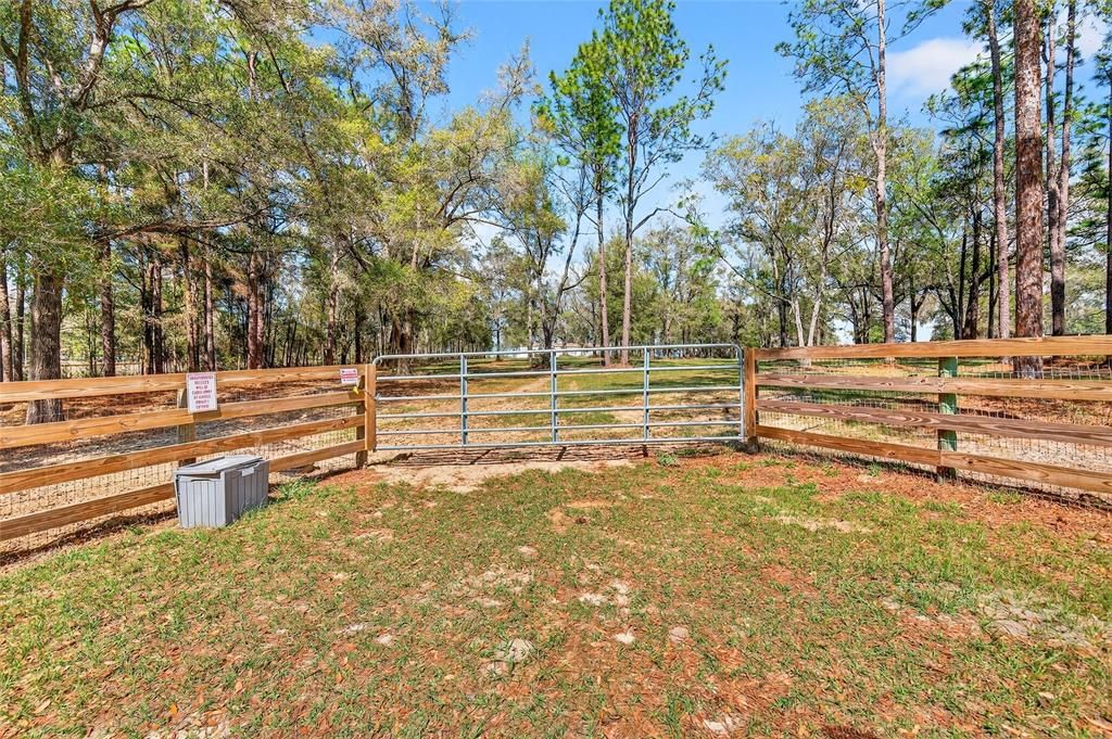 На продажу: $699,900 (5 спален, 3 ванн, 2280 Квадратных фут)