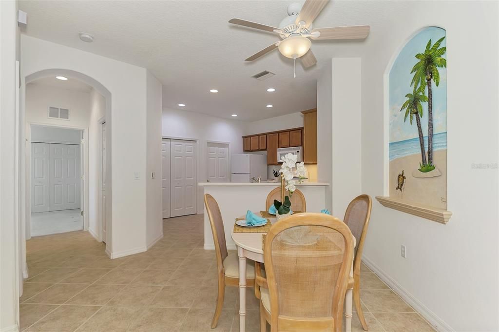 Active With Contract: $319,000 (2 beds, 2 baths, 1366 Square Feet)