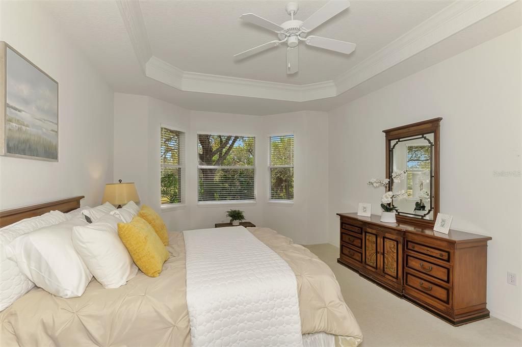 Active With Contract: $319,000 (2 beds, 2 baths, 1366 Square Feet)