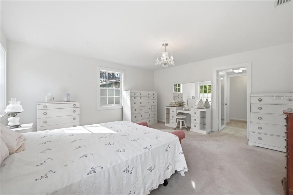 En Venta: $450,000 (3 camas, 1 baños, 1200 Pies cuadrados)