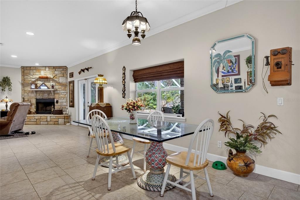 For Sale: $899,900 (5 beds, 2 baths, 3645 Square Feet)