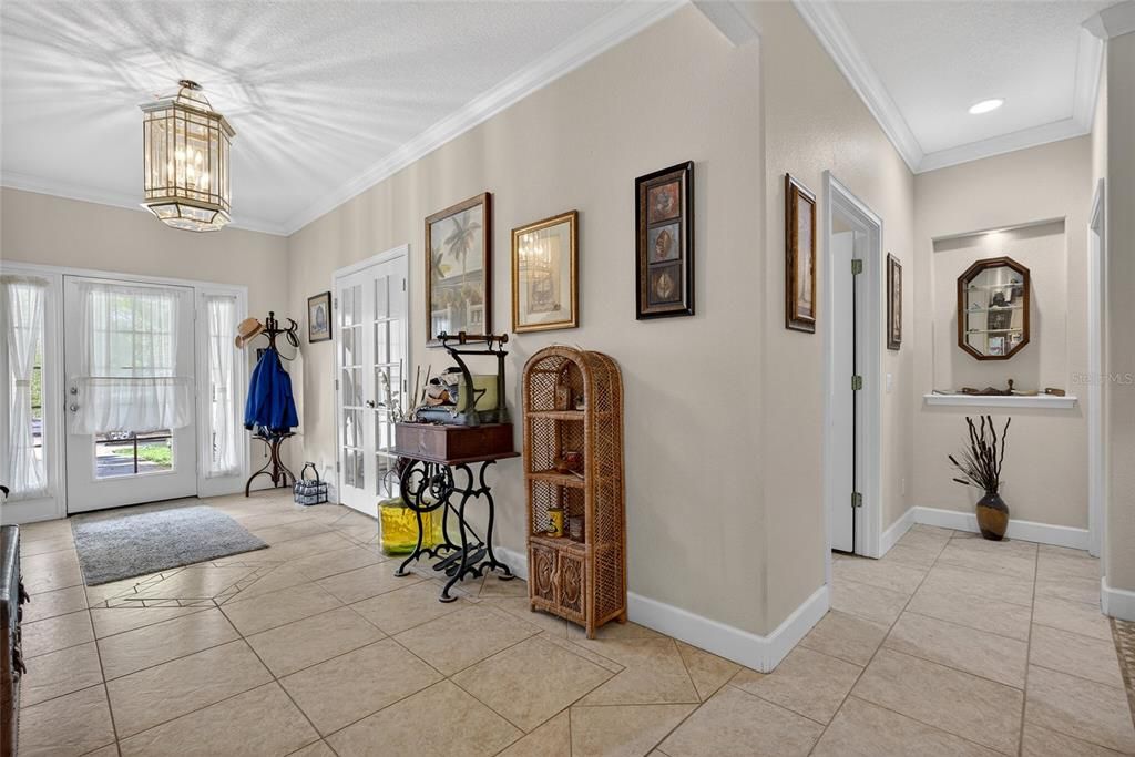 For Sale: $899,900 (5 beds, 2 baths, 3645 Square Feet)