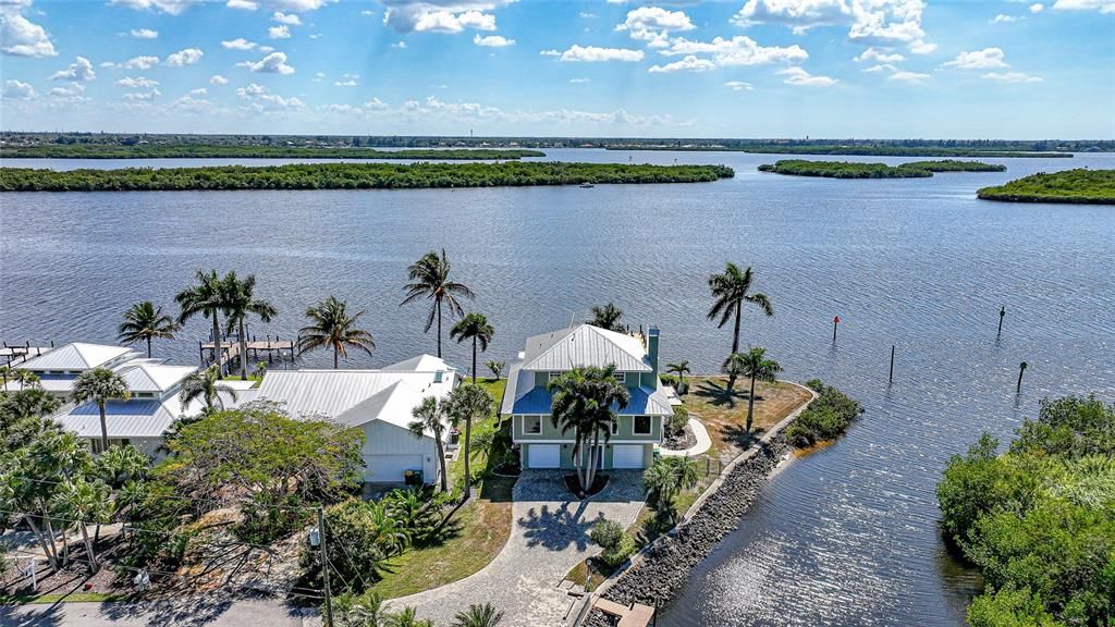 En Venta: $1,200,000 (3 camas, 2 baños, 2399 Pies cuadrados)