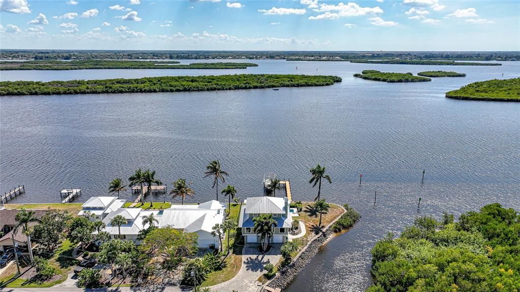 En Venta: $1,200,000 (3 camas, 2 baños, 2399 Pies cuadrados)